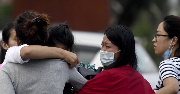 La Nación / Suspenden búsqueda del avión desaparecido con 22 personas en Nepal