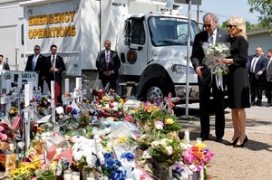 Diario HOY | Biden visita la escuela de Texas donde murieron 19 niños y dos maestras