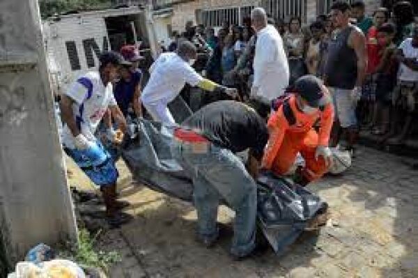 Fuertes lluvias en nordeste de Brasil dejan ya 56 muertos y 56 desaparecidos