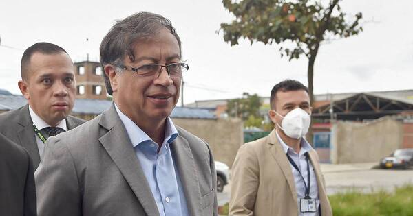 La Nación / Elecciones en Colombia: balotaje será entre el izquierdista Petro y el ‘outsider’ Hernández