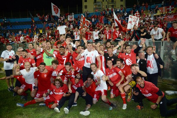 El Monza, propiedad de Berlusconi, llega a la Serie A por primera vez en su historia