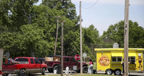 Oklahoma: tiroteo en festival deja 1 muerto y 7 heridos | 1000 Noticias