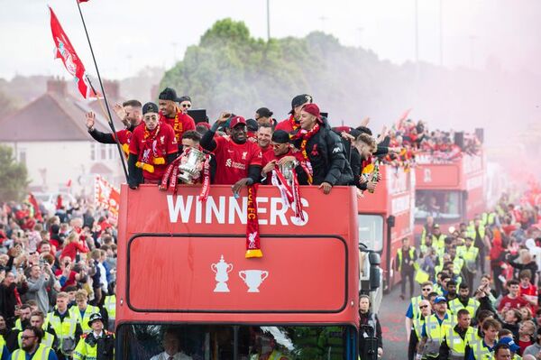 El Liverpool también salió a festejar - Fútbol - ABC Color