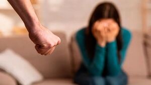 Ex militar imputado por golpear a su pareja con un palo de escoba