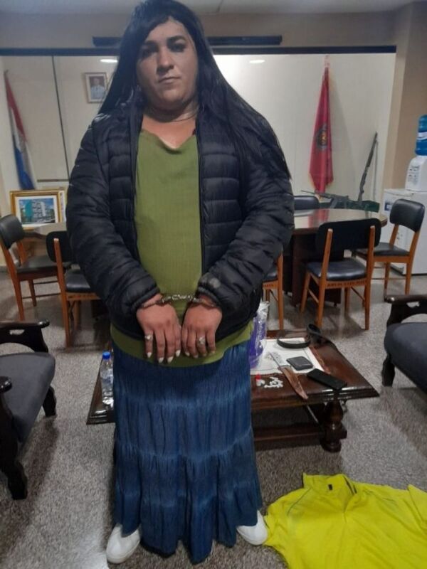 Se vistió de mujer y escapó de la cárcel de Tacumbú