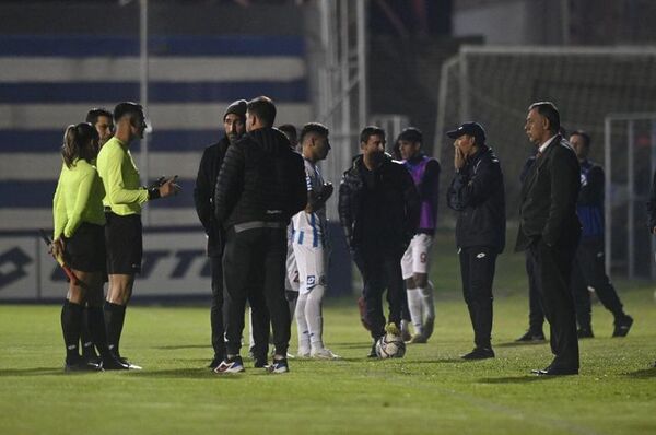12 de Octubre y Guaireña regularizan el torneo Apertura 2022 - Fútbol - ABC Color