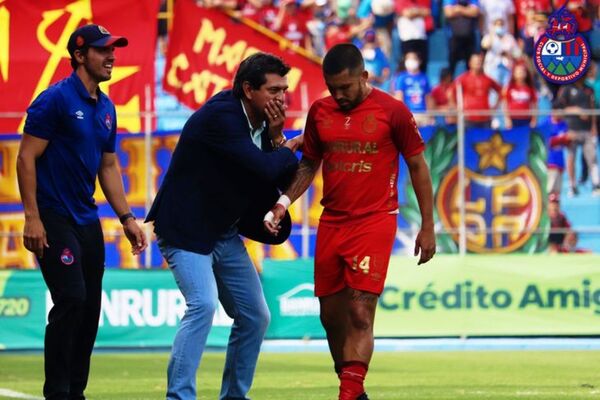 José Cardozo se queda sin título en Guatemala - Radio Imperio