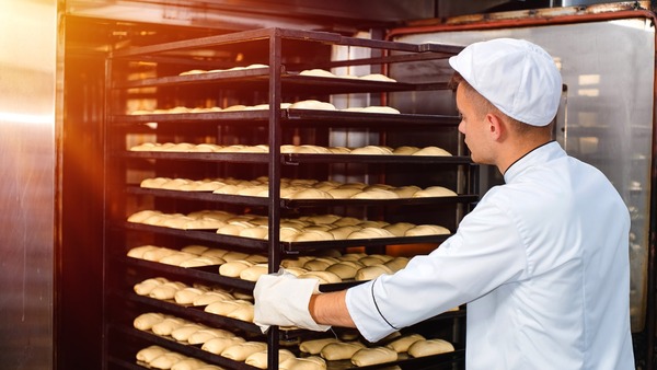 Diario HOY | Joven presentó currículum en una panadería e hizo una insólita pregunta que se volvió viral