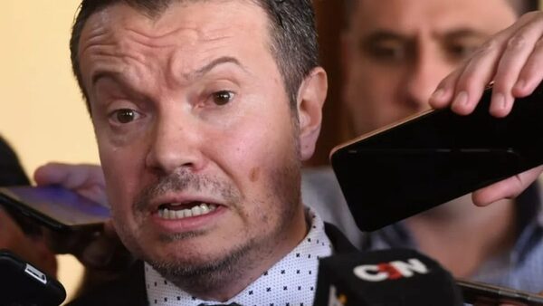 SE CALIENTA INTERNA COLORADA: SUGESTIVA “FILTRACIÓN” EN SEPRELAD CONTRA CARTES