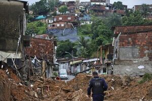 Video: mortal temporal en Brasil - Mundo - ABC Color