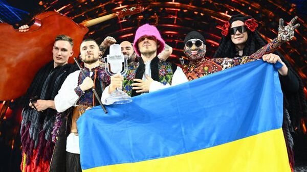 Diario HOY | Grupo ucraniano que ganó Eurovisión vende su trofeo y dona 900.000 dólares al ejército