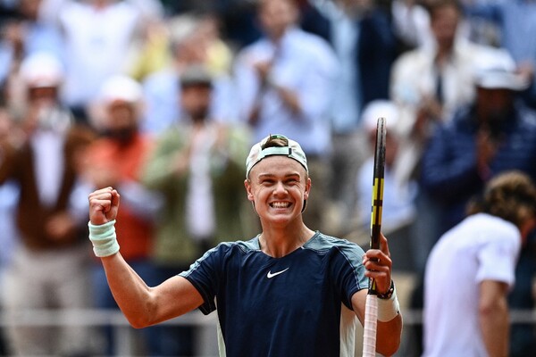 Diario HOY | Rune da el batacazo y elimina de Roland Garros a Tsitsipas, vigente subcampeón