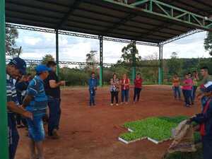 Entregan plantines de rubros hortícolas a productores - La Clave