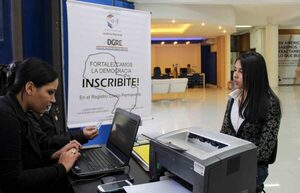 Paraguayos en el exterior piden prórroga de inscripción vía Web en el RCP - ADN Digital