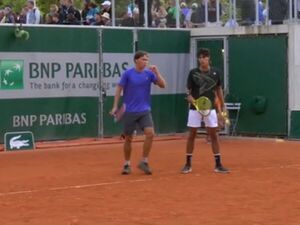 Vallejo y Vergara debutaron con triunfo en el dobles del Roland Garros Júnior - Tenis - ABC Color