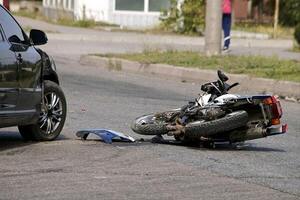 Fingen accidente para asaltar en el este