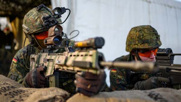 Alemania inicia una carrera armamentística en Europa