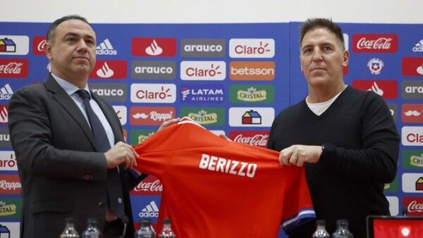 Eduardo Berizzo fue presentado en Chile