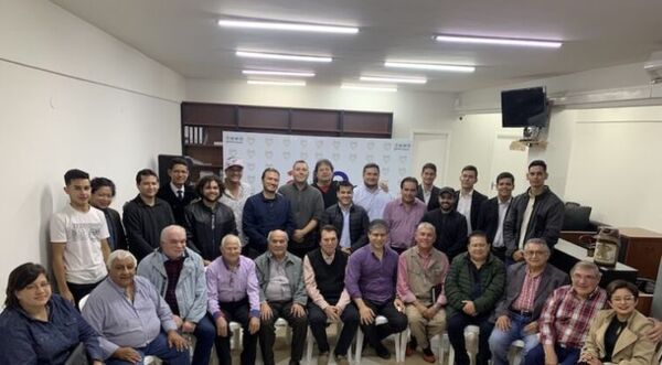 Nace la Asociación Paraguaya de Requintistas