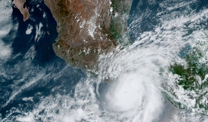 El Huracán Agatha tocó tierra en el sur de México con fuertes vientos - Megacadena — Últimas Noticias de Paraguay