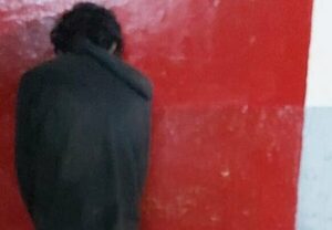 Diario HOY | Hombre con medidas restrictivas, detenido por robar cables
