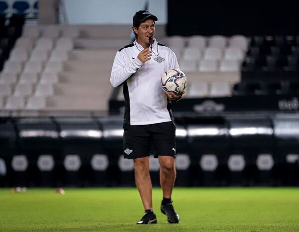 Cuerpo técnico de Libertad, en etapa de evaluación - Fútbol - ABC Color