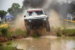 Huber-Petersen festeja su tercer triunfo consecutivo •