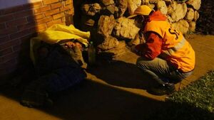 SEN rescató a 26 personas del frío llevándolas a albergue