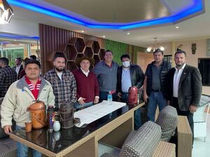 Santiago, Ivo y Marcial van al movimiento oficialista de Juancho Acosta en Amambay