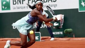 Coco Gauff aplasta a Stephens y jugará sus primeras semis