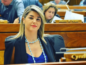 Cynthia Tarragó ya no puede ser candidata de la ANR · Radio Monumental 1080 AM