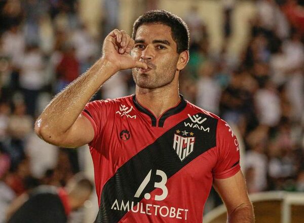 Buscan terminar vínculo de Brian con Goianiense para que vuelva a Olimpia | 1000 Noticias