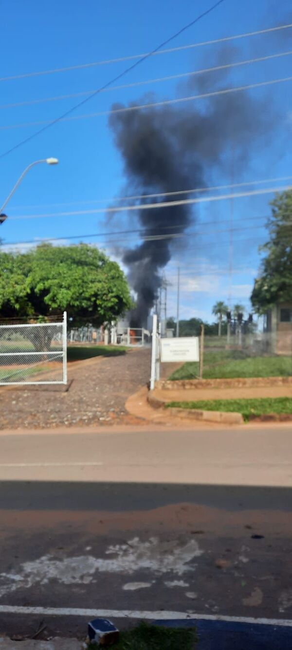 Un animal causó el incendio en la subestación Caacupé y dejó sin luz a tres ciudades - Nacionales - ABC Color