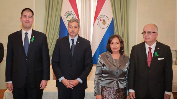 Juran nuevos embajadores paraguayos de Taiwán y EAU