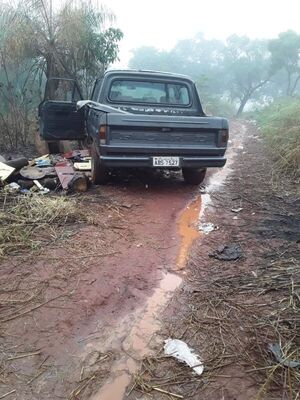 Recuperan camioneta robada, pero ya sin motor