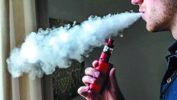 Piden regular uso de vapeadores por el Día Mundial Sin Tabaco