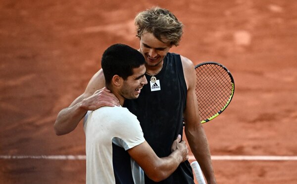 Versus / Zverev acaba con el sueño del joven español Carlos Alcaraz - PARAGUAYPE.COM