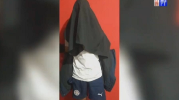 Policía detiene a adolescente de 15 años armado y con antecedentes