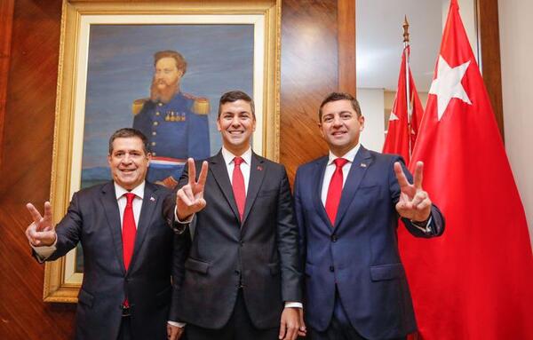 Santi Peña y Pedro Alliana inscriben candidatura por la ANR, de cara a las internas