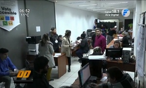 Masiva concurrencia en Registro Cívico Electoral antes de cierre | Telefuturo