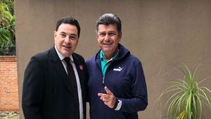Efraín Alegre y un colorado: ¿Posible chapa presidencial para el 2023?