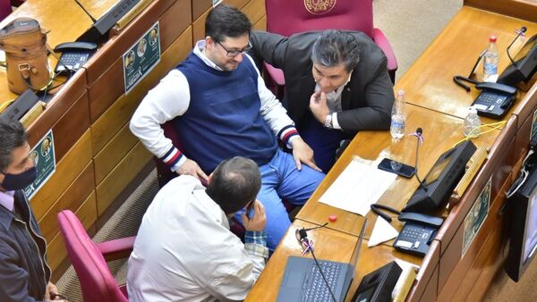 Senadores no logran consenso para elección de presidente del Senado