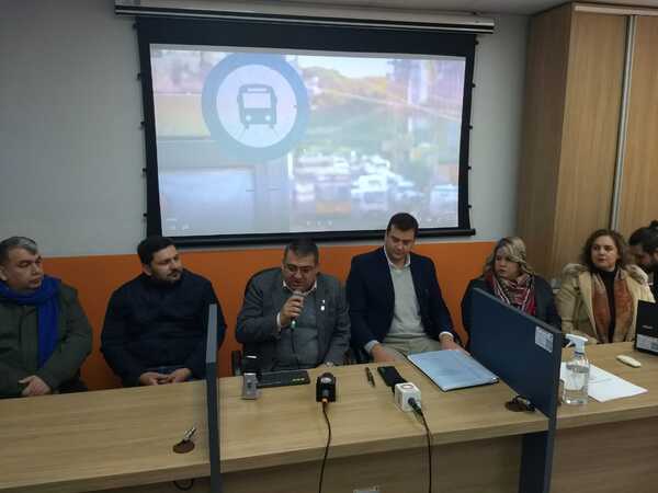 Comuna recepciona el pliego de bases y condiciones para la concesión del servicio público