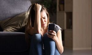 Doomscrolling: ¿qué es y cómo afecta a la salud mental?