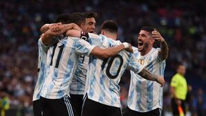 Argentina golea a Italia y conquista la Finalissima