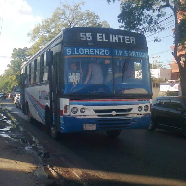 Reducto: vecinos exigen solución a falta de buses - San Lorenzo Hoy
