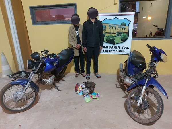Detienen a dos hombres con orden de captura y recuperan motocicletas robadas - Policiales - ABC Color
