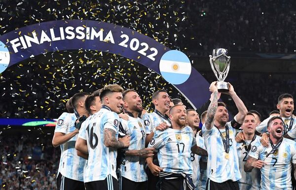 Argentina es Supercampeona tras ganar la Finalissima a Italia - Fútbol - ABC Color