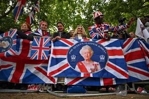 Las “Union Jack” recubren Londres para celebrar a Isabel II - Mundo - ABC Color