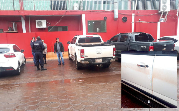 Tortoleros roban G. 60 millones de una camioneta estacionada en Hernandarias - La Clave
